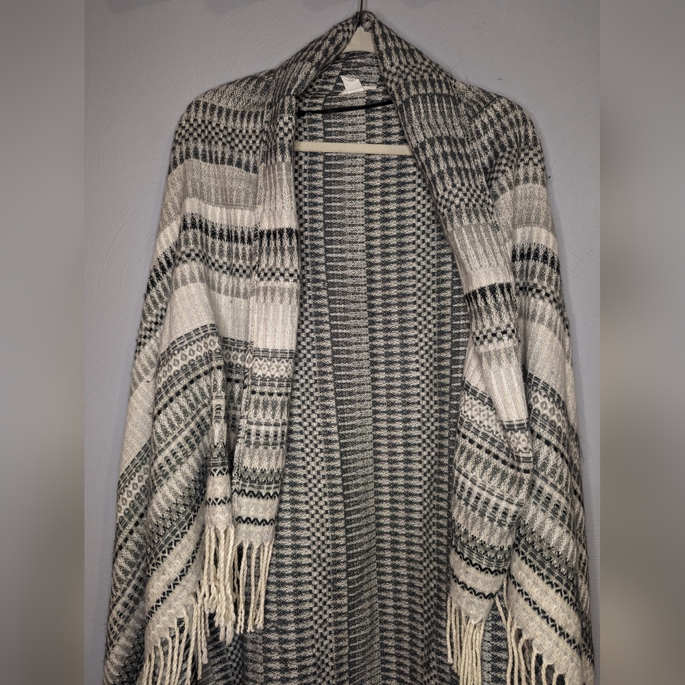 Mudd, One Size, Blue and Cream Tunic
